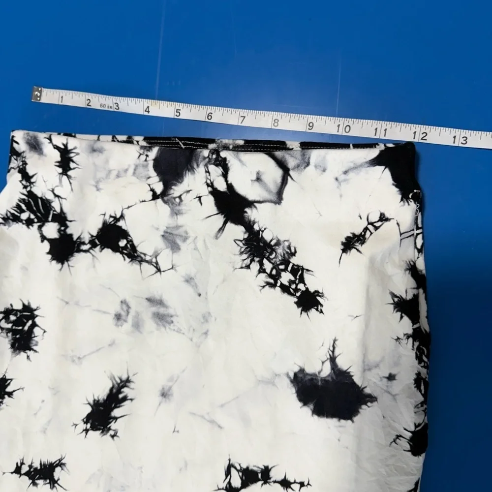 David Lerner Pencil Skirt. Size XS. Pristine Condition. - Picture 4 of 5